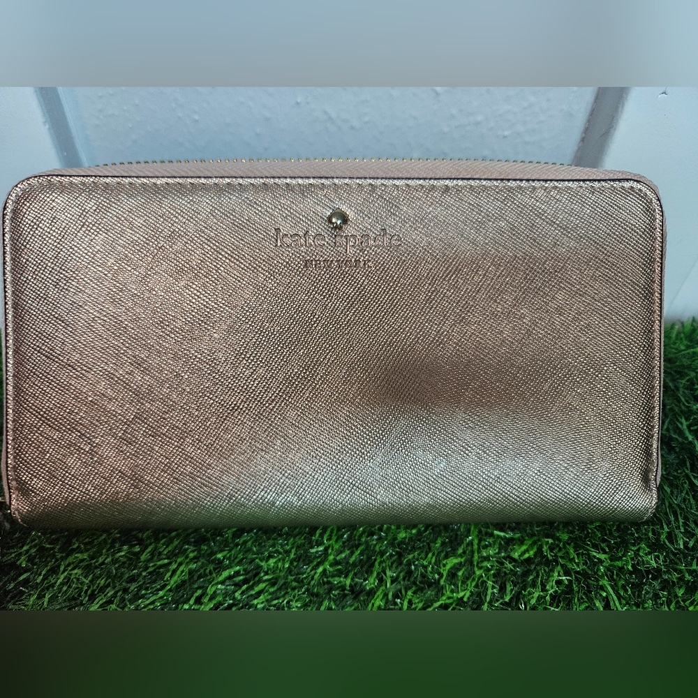 Kate Spade New York Metallic Rose Gold Zip Wallet